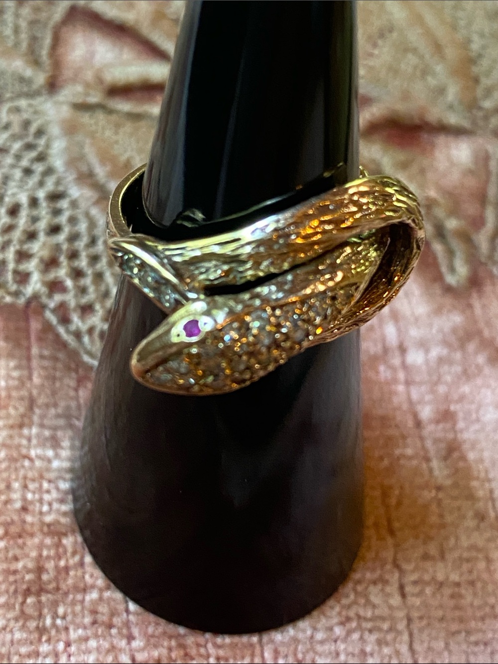 Vintage yellow gold and diamonds snake ring 5.75 - Picture 9 of 13